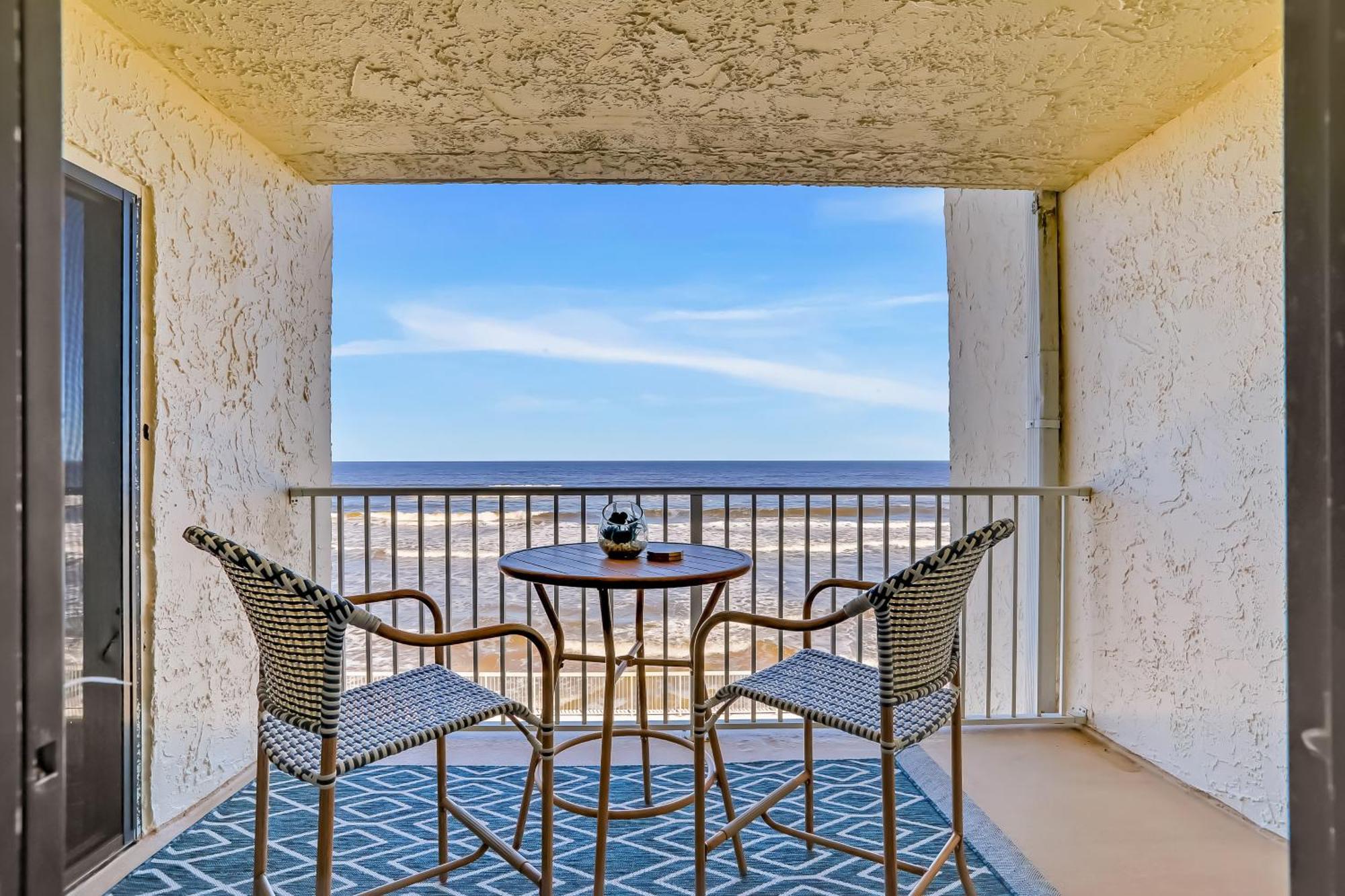 Castle Reef Condos New Smyrna Beach Room photo